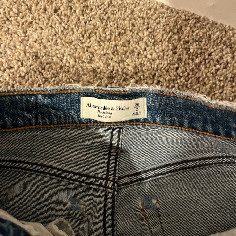 Abercrombie & Fitch Light Blue High Rise Jeans - Picture 3 of 5